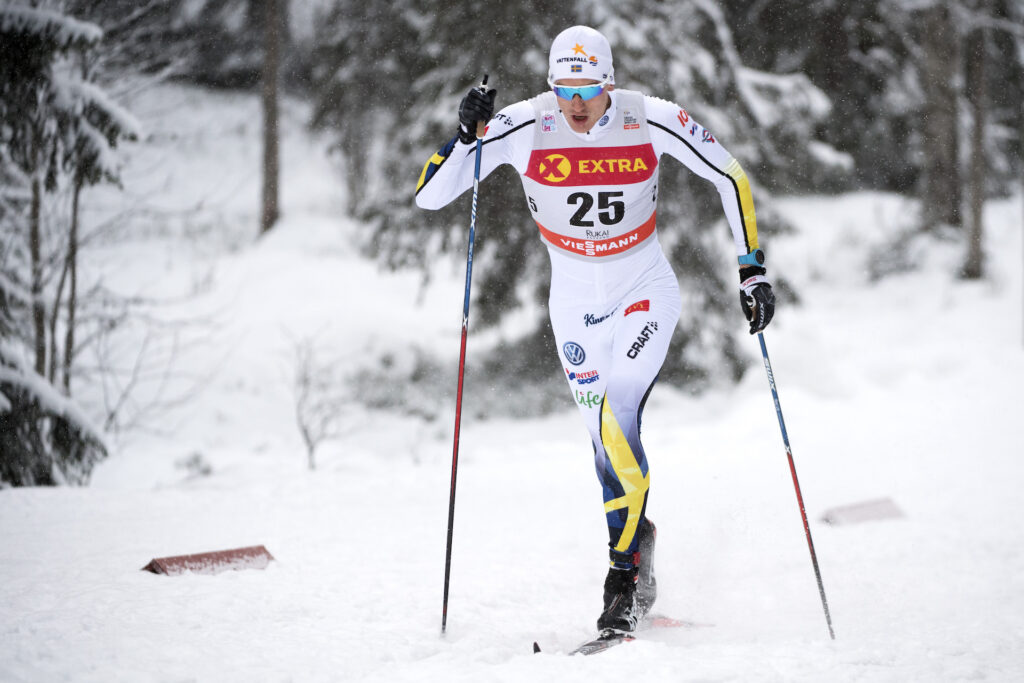 Johan Edin, Sverige, i sprintprologen under världscuppremiären i skidor den 26 november 2016 i Ruka.