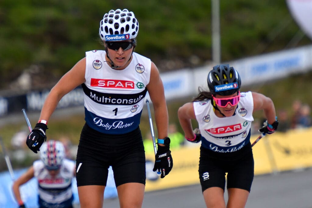 Tiril Udnes Weng og Heidi Weng - 10km jaktstart Blink 2021 - Foto Hans Lie