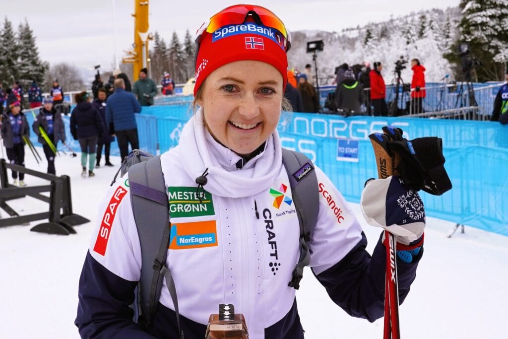 Ingvild Flugstad Østberg etter målgang på 10km fristil under verdenscupen på Lillehammer.