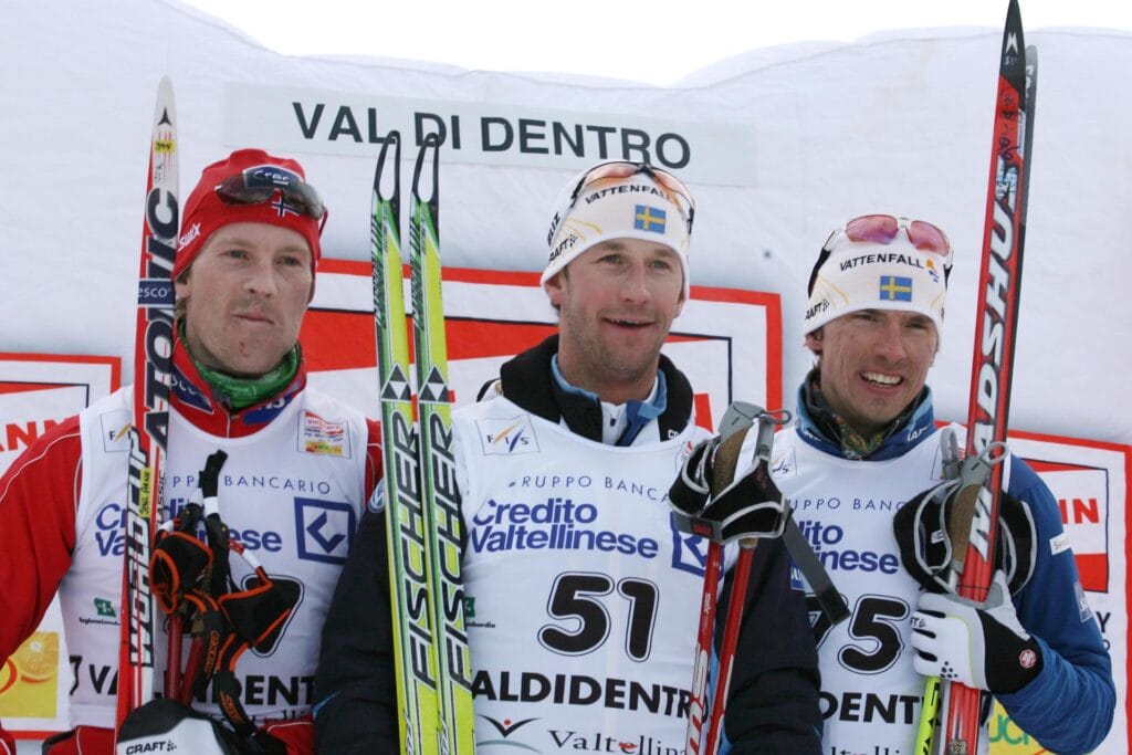 Jens Arne Svartedal (til venstre) sammen med Anders Södergren og Johan Olsson etter 15km under i Val di Dentro 2009