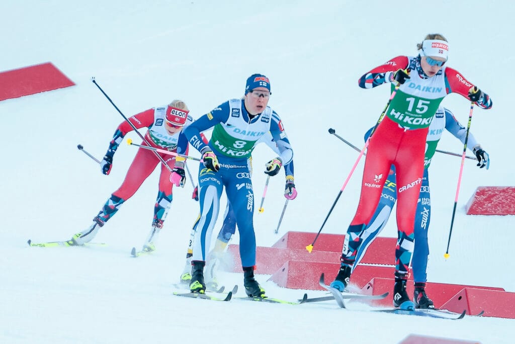 Maria Hartz Melling (til høyre) sprint WC Beito 2022