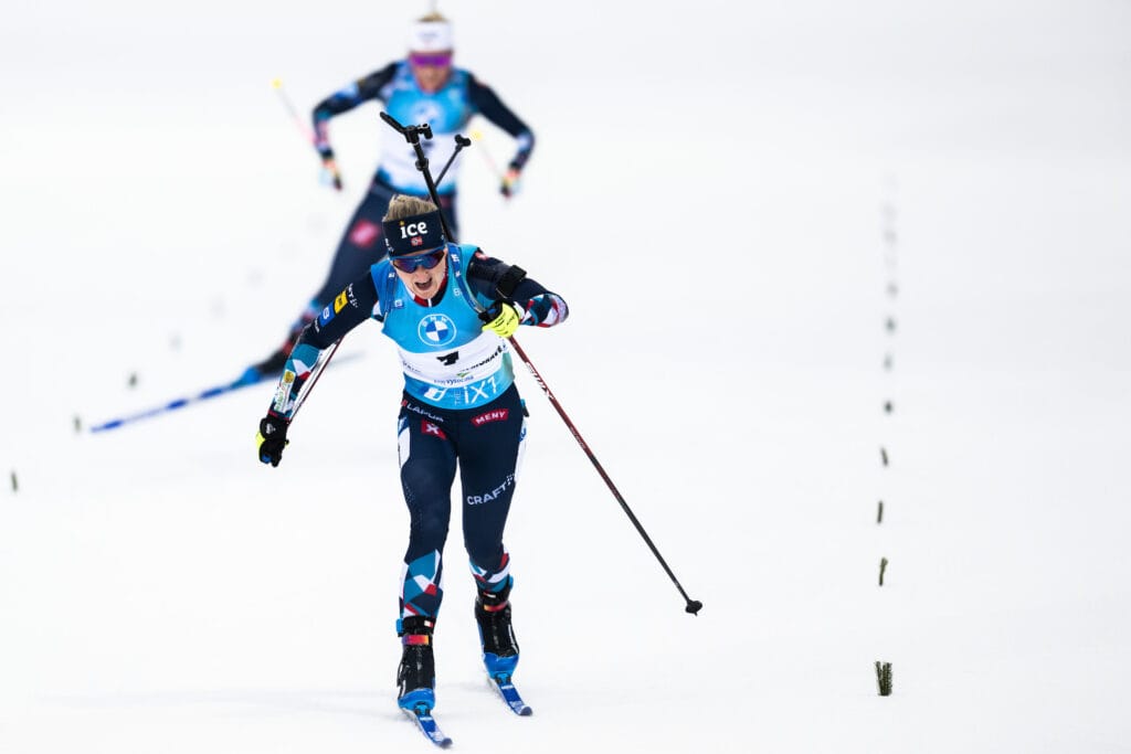 Marte Olsbu Røiseland of Norway og Ingrid Landmark Tandrevold under WC Nove Mesto 2023