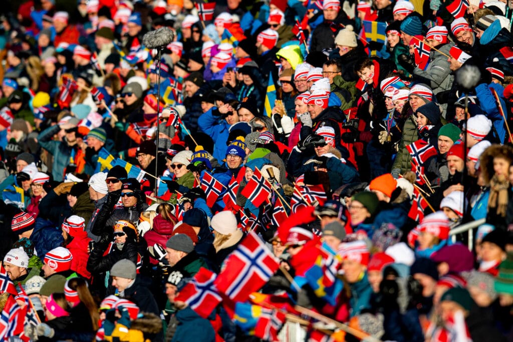 Prøve-VM Trondheim verdenscup Trondheim Spectators watch the cross-country skiing sprint during the Ski Tour 2020 on February 22, 2020 at Granåsen in Trondheim.