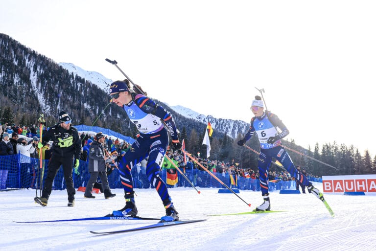 Julia Simon (FRA), Lou Jeanmonnot (FRA), (l-r) - IBU World Cup Biathlon, mass women, Antholz (ITA).