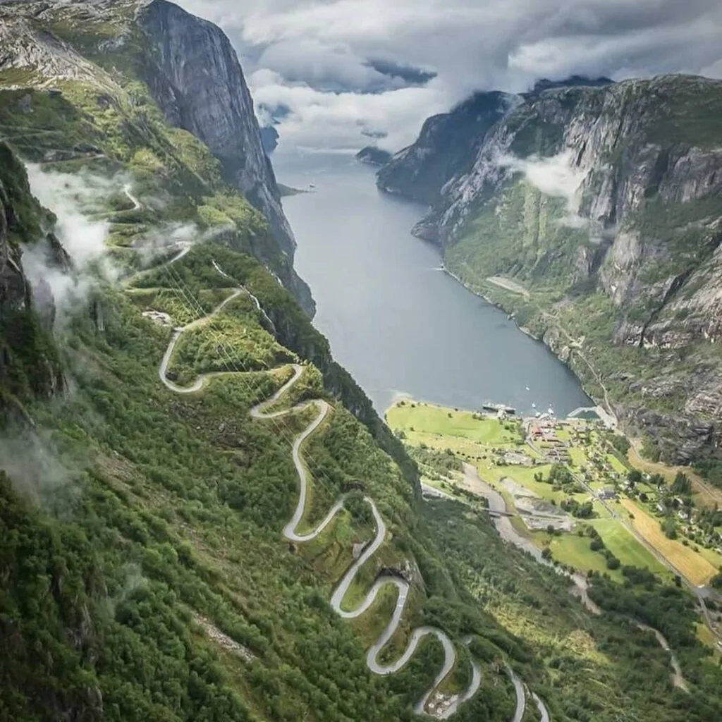 Lysebotn Opp
