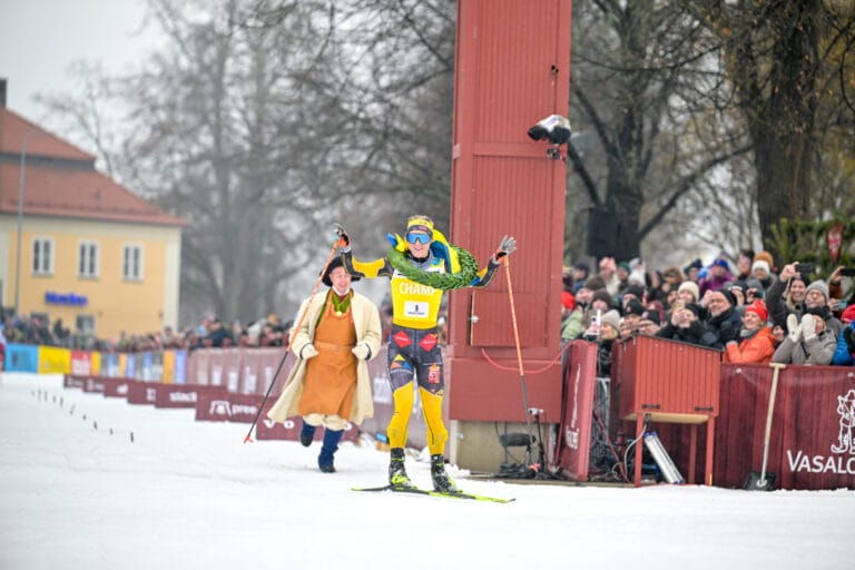Emilie Fleten ensom majestet i Vasaloppet