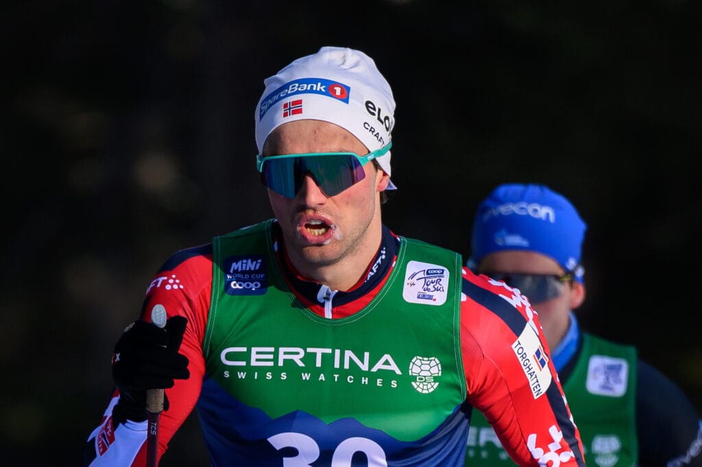 åvard Moseby of Norway competes in the Men's 15 km Classic Technique Pursuit during day five of Tour de Ski on January 1, 2025 in Toblach.
