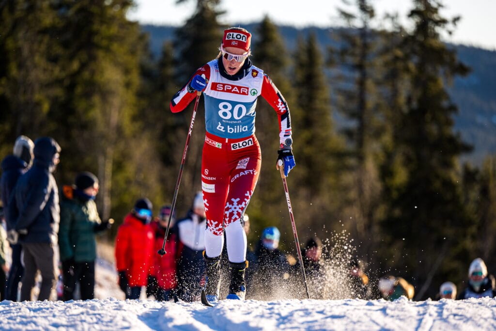Karoline Simpson-Larsen of Norway competes in the women’s 10 km classic technique interval start during Beitosprinten 2024 on November 23, 2024 in Beitostølen.Foto: Marius Simensen / BILDBYRÅN