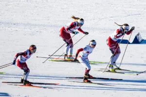 Lisa Ingesson, Piteå Elit SK, SWE och Elina Rönnlund, IFK Umeå, SWE och Anna Heggen, Harestua IL, NOR och Saga Nilsson, Skellefteå SK, SWE och Marte Skaanes, Strindheim Il, NOR och Tuva Anine Brusveen-Jensen, Lyn Ski, NOR tävlar i damernas sprint kvartsfinal under Smart Energy Cup Skandinavisk Cup den 11 januari 2025 i Falun.