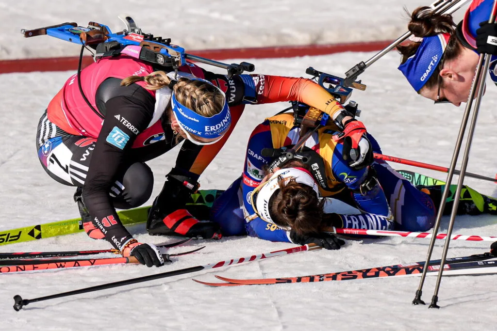 Franziska Preuss (GER), Lou Jeanmonnot (FRA), Foto: Nordnes/NordicFocus