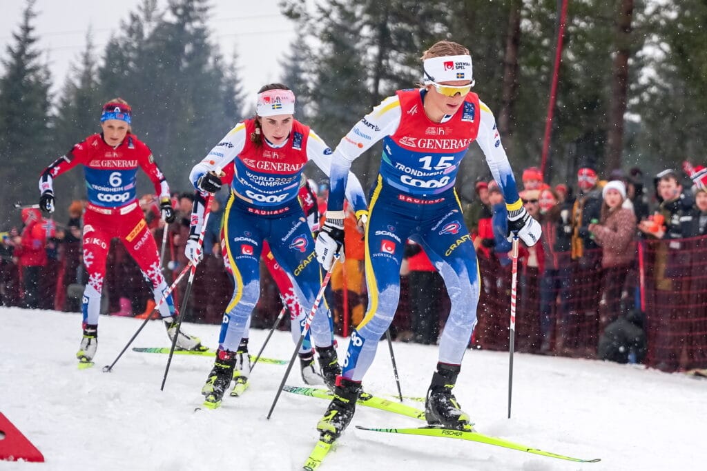 Ebba Andersson (SWE), Frida Karlsson (SWE), (l-r) - FIS Nordic World Ski Championships Cross-Country, mass women, Trondheim (NOR).