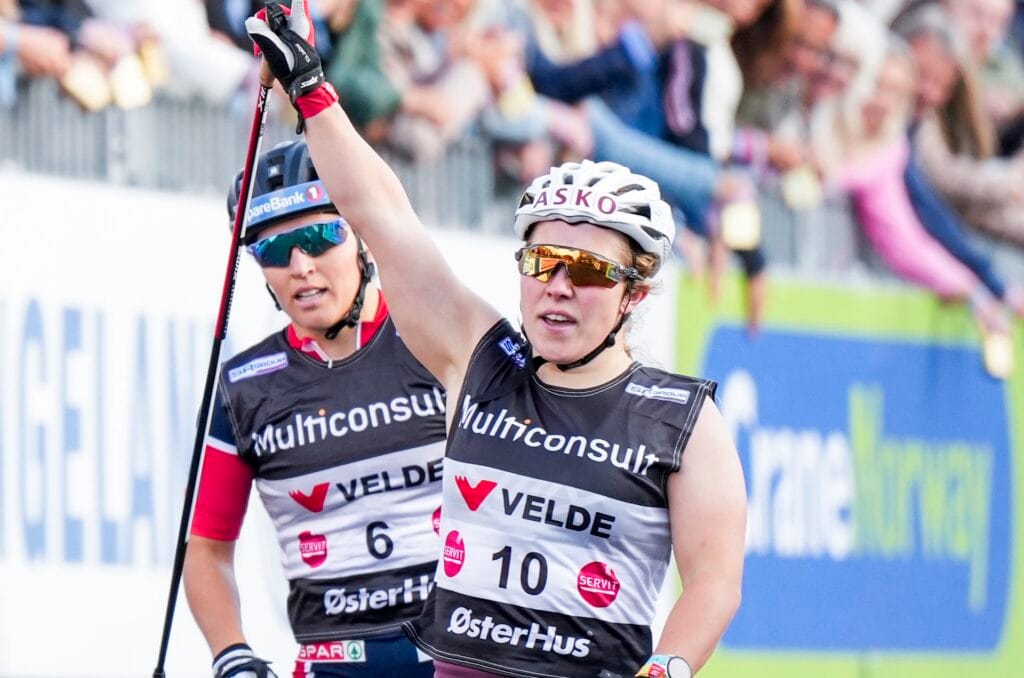 Lotta Udnes Weng (NOR), Helene Marie Fossesholm (NOR)