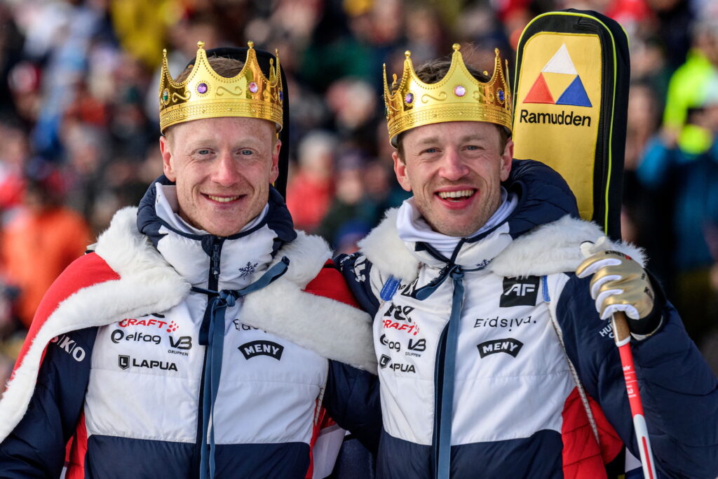 Johannes Thingnes Bø of Norway and Tarjei Bø of Norway is celebrated after men's 15 km mass start during the IBU World Cup on March 23, 2025 in Oslo. 
Photo: Mathias Bergeld / BILDBYRÅN