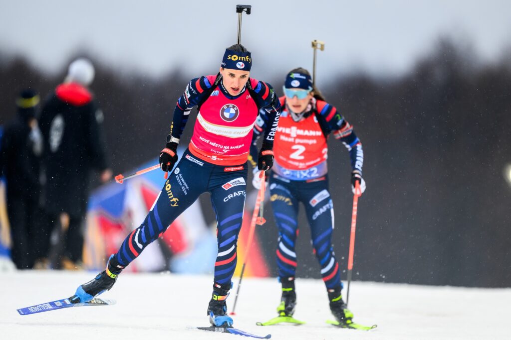 Julia Simon of France and Justine Braisaz-Bouchet of France compete in women's 10 km pursuit during the IBU Biathlon World Championships on February 11, 2024 in Nove Mesto na Morave. 
Photo: Petter Arvidson / BILDBYRÅN