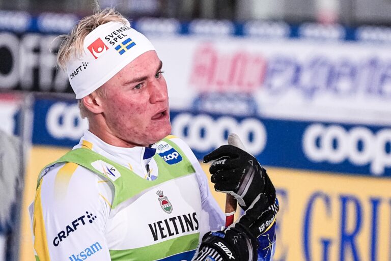 Alvar Myhlback Of Sweden competes in the FIS Cross-Country World Cup Men's Sprint Classic Semi Finals on November 29, 2025 in Ruka.