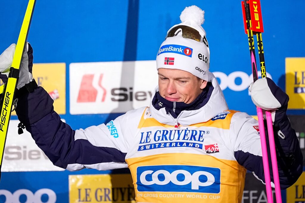 251128 Johannes Høsflot Klæbo of Norway celebrates on the podium after the men's Cross Country Skiing 10 km Classic Technique start on November 28, 2025 in Ruka. Photo: / COP 211 / KP0089