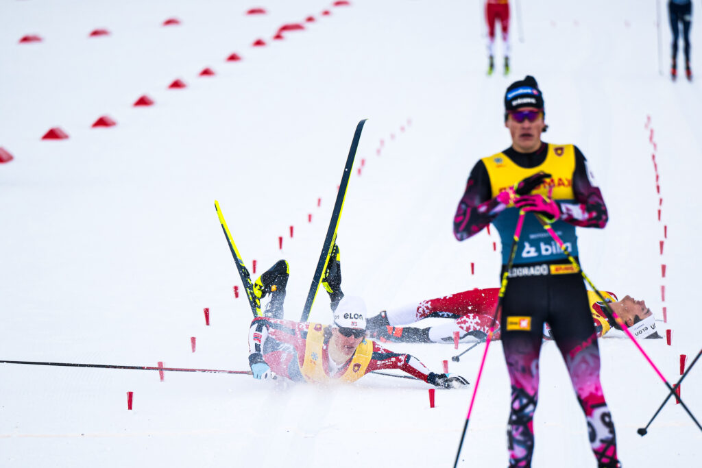 leksander Elde Holmboe and Amund Korsæth of Norway in pain during the men’s cross-country skiing sprint semi-final during Beitosprinten 2024 on November 22, 2024 in Beitostølen.