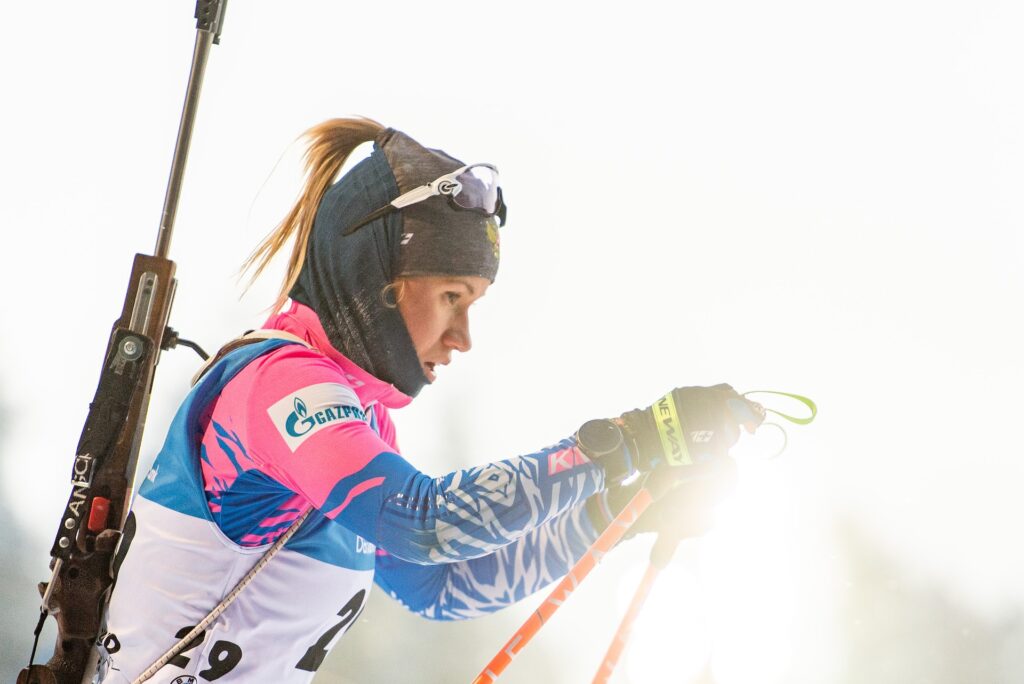 Kristina Reztsova of Russia competes in women's 7,5 km sprint during the IBU Biathlon World Cup on December 2, 2021 in Östersund.