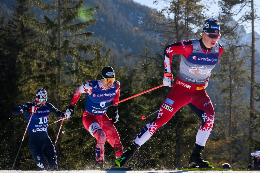 competes in the men's 5km free technique mass start during day 4 of Tour de Ski on December 31, 2025 in Toblach. Photo: