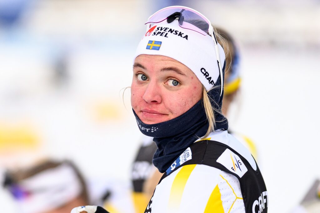 Linn Svahn of Sweden celebrates after competing in the women's sprint final during the FIS Cross-Country World Cup on December 5, 2025 in Trondheim.