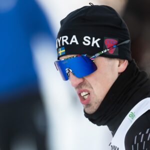 Calle Halfvarsson, Sågmyra SK, competes in the men's sprint prologue during the Swedish cross-country skiing premiere Sverigepremiären on November 21, 2025 in Gällivare. Foto: Maxim Thoré / BILDBYRÅN