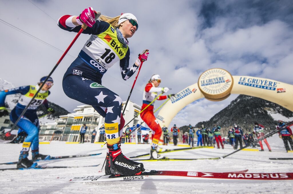 Hailey Swirbul på vei mot karrierens første pallplass i verdenscupen. Foto: Modica/NordicFocus.