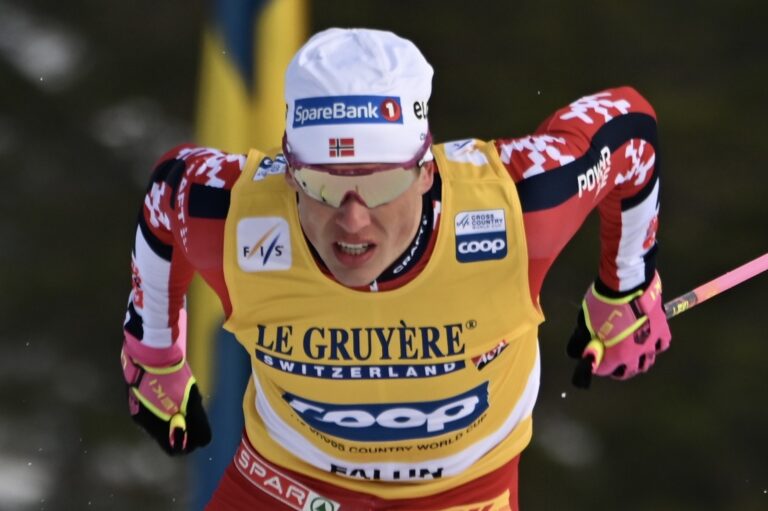 Klæbo med kanonprolog i prøve-VM