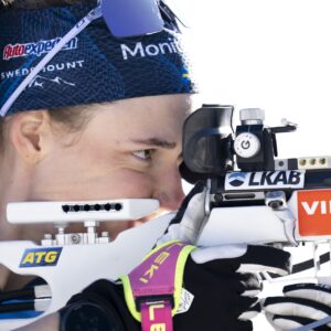 250321 Hanna Öberg of Sweden at zeroing ahead of the women's 7,5 km sprint during the IBU World Cup on March 21, 2025 in Oslo.