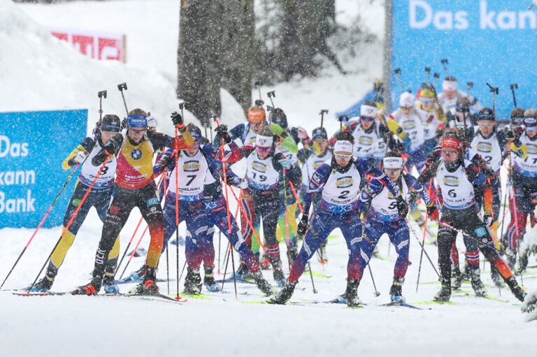 POKLJUKA,SLOVENIA,15.MAR.25 - BIATHLON - IBU World Cup, 12.5km mass start, ladies. Image shows the athletes. Photo: GEPA pictures/ Matic Klansek © Bildbyrån