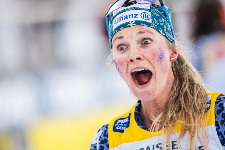 250117 Jessie Diggins of the United States celebrates after competing in the women's 10 km interval start free technique during the FIS Cross-Country World Cup on January 17, 2025 in Les Rousses.